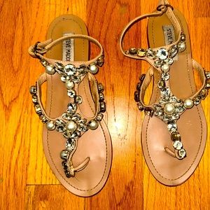 Size 8, gold Steve Madden sandals